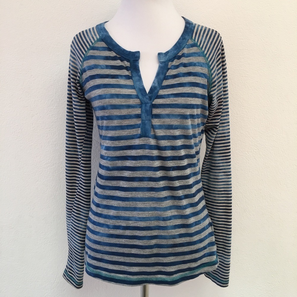 Prana Blue Striped V Neck Long Sleeve Shirt Small